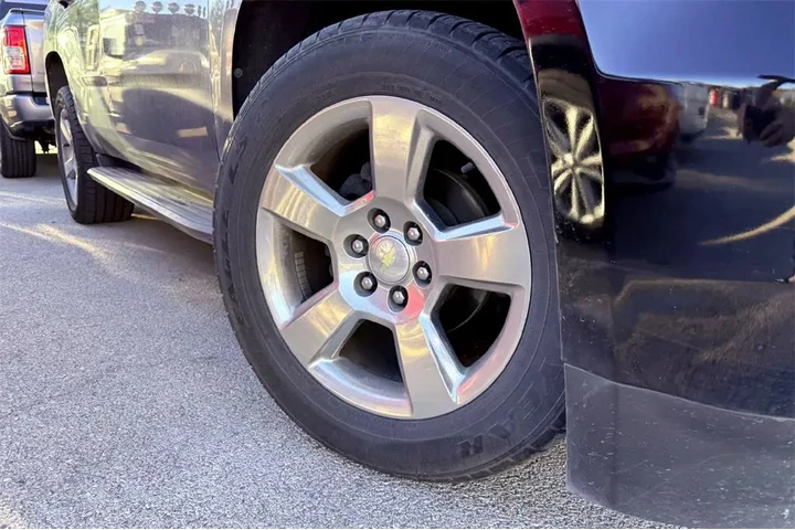 $25994 : Chevrolet Tahoe 2019 4x2 LT image 4