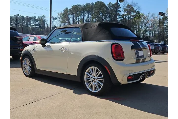 $18303 : MINI Convertible 2019 Cooper image 6