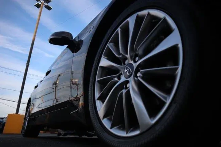 $31609 : INFINITI Q50 2023 AWD Luxe 4 image 8