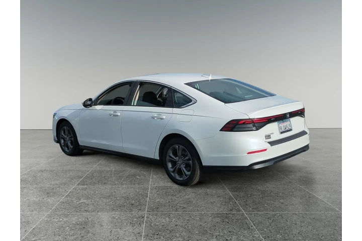 $27240 : Honda Accord 2024 EX 4dr Sed image 3