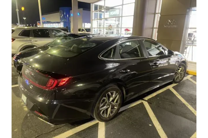 $22588 : Hyundai SONATA 2023 SEL 4dr image 4