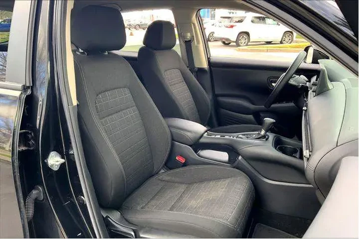 $24985 : Honda HR-V 2024 AWD LX 4dr C image 7