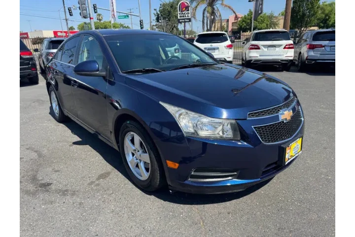 $6998 : 2011 Cruze LT image 3