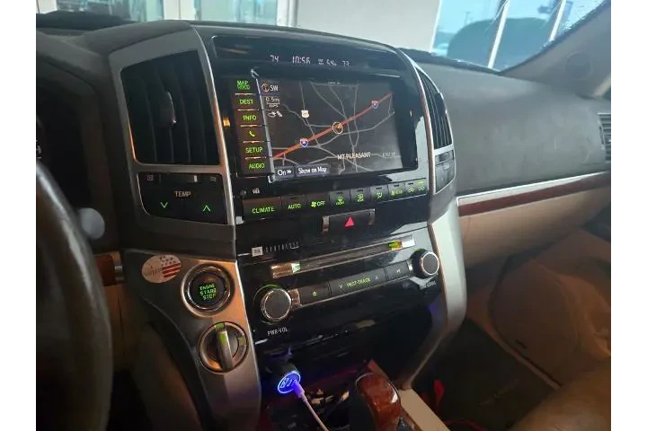 $21990 : Toyota Land Cruiser 2013 AWD image 5