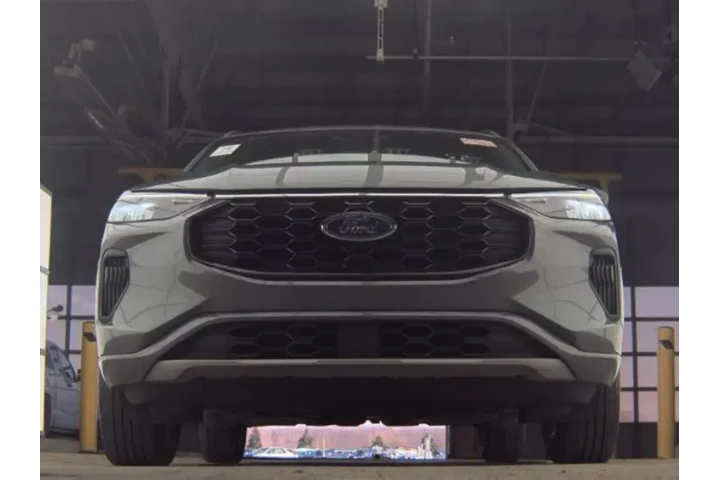 $21699 : Ford Escape 2023 AWD ST-Line image 4