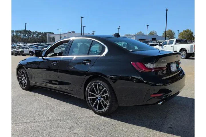 $31356 : BMW 3 Series 2022 AWD 330e x image 6