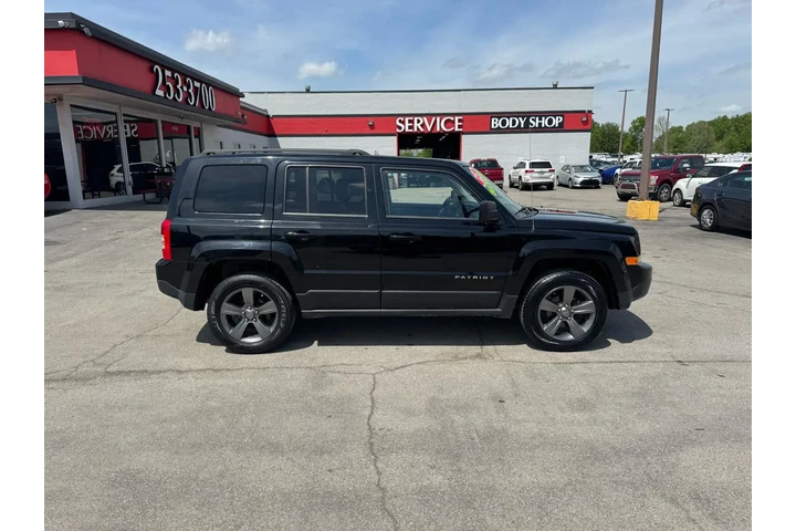 $6980 : 2015 Patriot 4WD 4dr High Alt image 1