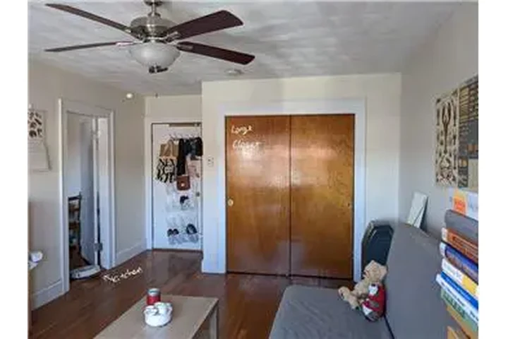 $2700 : Rental property with 0 bedro image 3