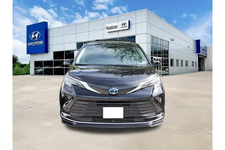 $39588 : Toyota Sienna 2023 XLE 8-Pas image 2