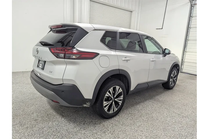 $21997 : Nissan Rogue 2023 SV 4dr Cro image 3