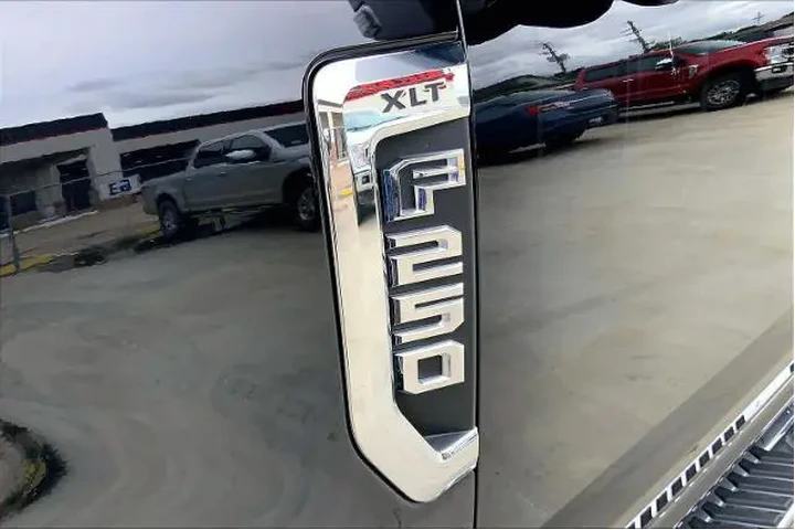 $30825 : Ford F-250 Super Duty 2019 4 image 9