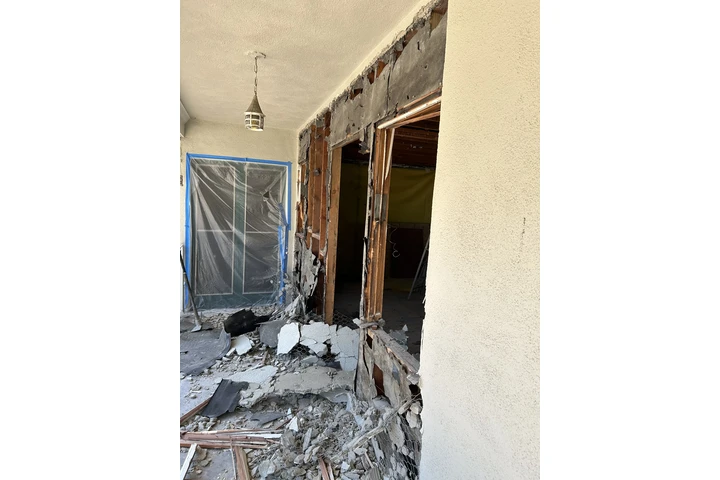 El Fuerte es Drywall y Tile image 5