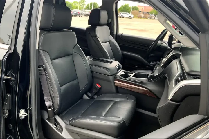 $17878 : GMC Yukon 2016 4x2 SLT 4dr S image 8