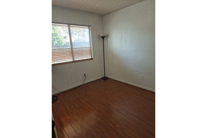 $700 : RENTO cuarto S Fontana image 1