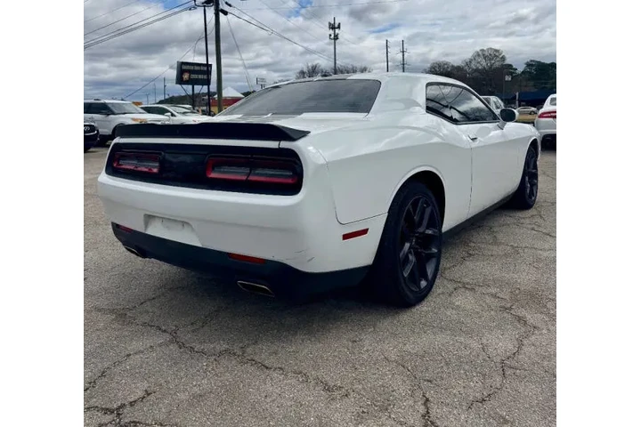 $15900 : 2021 Challenger SXT image 9