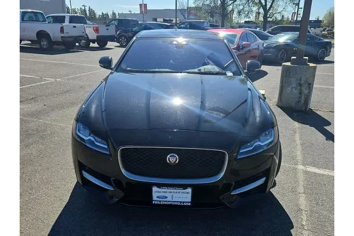 $11500 : Jaguar XF 2016 R-Sport 4dr S image 4