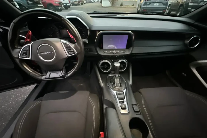 $21500 : Chevrolet Camaro 2019 LT 2dr image 3