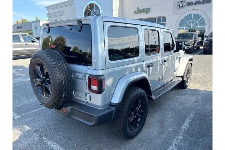 Jeep Wrangler 2023 4x4 Sahar image 6