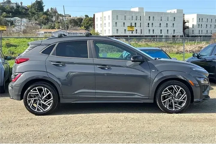 $20990 : Hyundai KONA 2023 N Line 4dr image 3