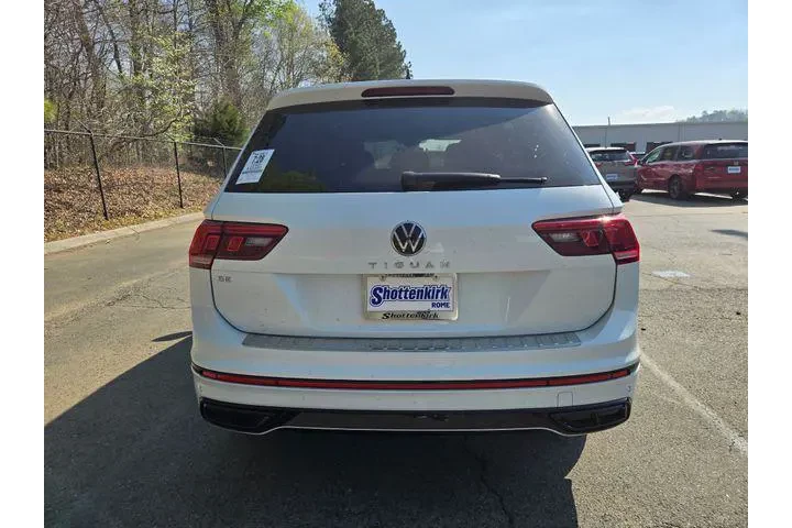 $24819 : Volkswagen Tiguan 2023 SE R- image 4