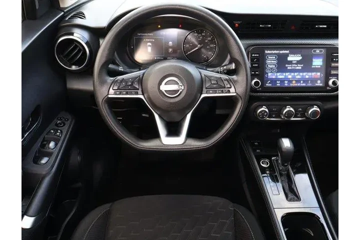 $19988 : Nissan Kicks 2023 SV 4dr Cro image 9