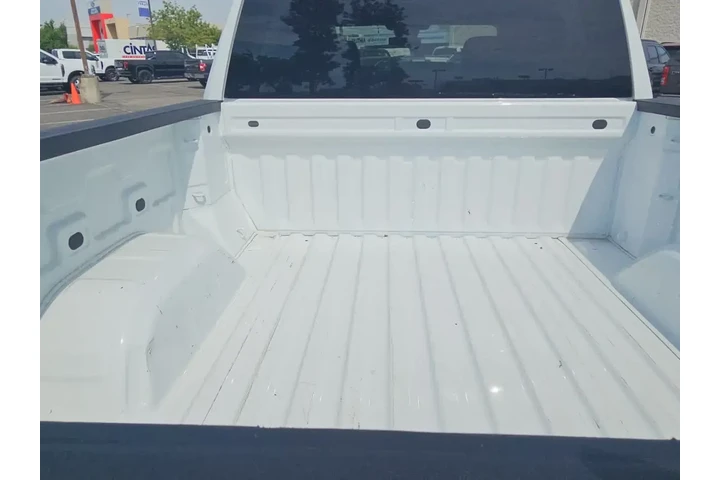 $30000 : Chevrolet Silverado 1500 202 image 9