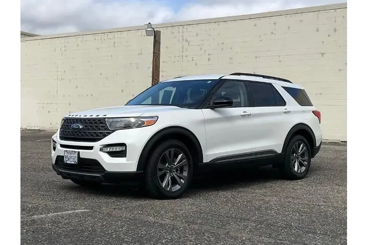 $35888 : Ford Explorer 2022 XLT 4dr S image 2