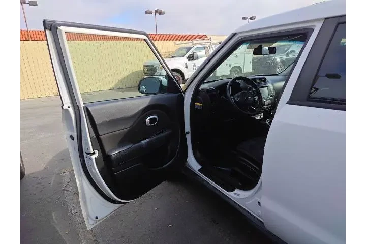 $5662 : Kia Soul 2019 + 4dr Crossove image 6