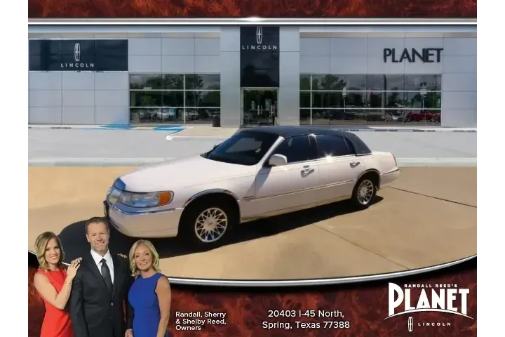 $12911 : Lincoln Town Car 2000 Signat image 1