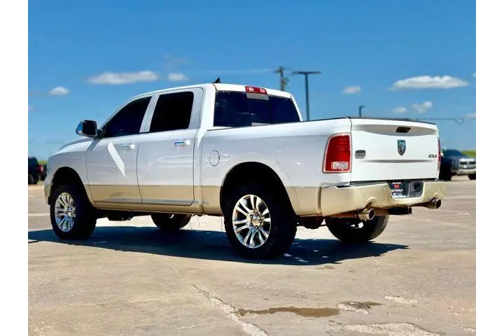 $9400 : Ram 1500 2014 4x4 Laramie Li image 4