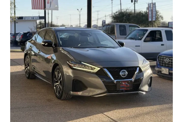 $15999 : 2020 Maxima 3.5 SV image 4