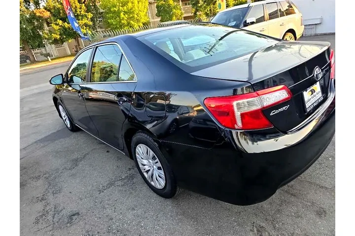 $9999 : 2013 Camry image 9
