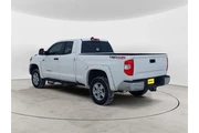 $39888 : Toyota Tundra 2020 4x4 SR5 4 thumbnail
