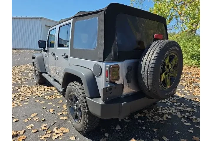 $15918 : Jeep Wrangler Unlimited 2016 image 7