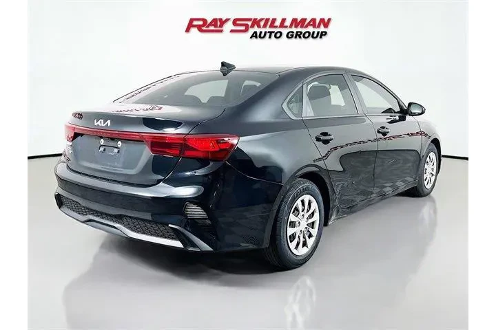 $19975 : Kia Forte 2024 LX 4dr Sedan image 7