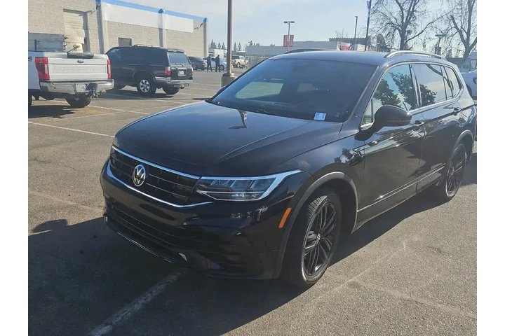 $22000 : Volkswagen Tiguan 2022 SE R- image 1