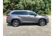 $22412 : Toyota Highlander 2019 AWD X thumbnail