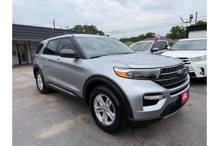 $22999 : 2022 Explorer XLT image 5