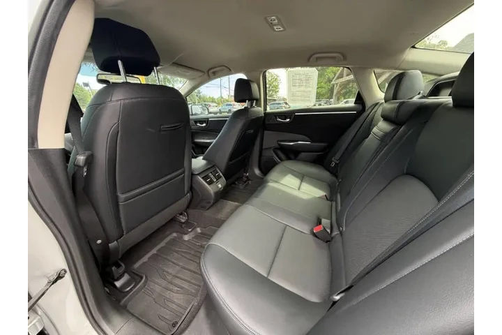 $12900 : 2018 Clarity Plug-In Hybrid T image 10