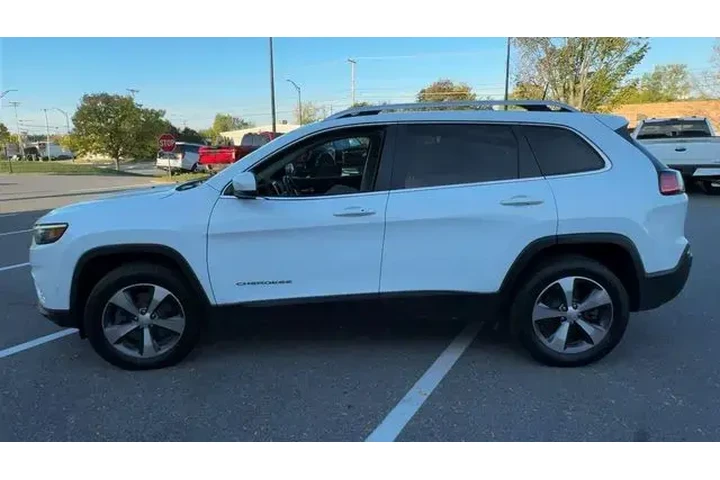 $23000 : Jeep Cherokee 2021 4x4 Limit image 5