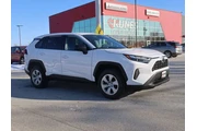 $25877 : Toyota RAV4 2024 AWD LE 4dr thumbnail
