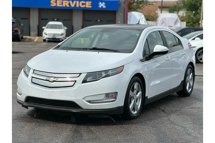 2012 CHEVROLET VOLT SEDAN 4D image 5