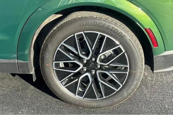 $37812 : Ford Mustang Mach-E 2025 AWD image 4