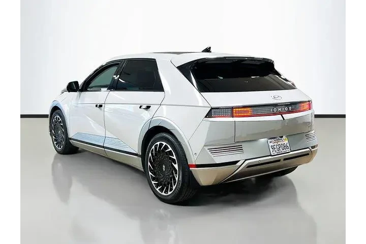 $25877 : Hyundai IONIQ 5 2023 AWD Lim image 5