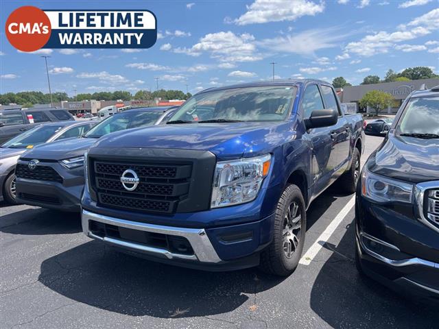 $32390 : PRE-OWNED 2022 NISSAN TITAN SV image 4