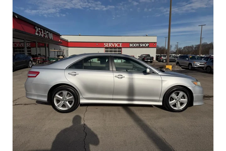 $5980 : 2011 Camry 4dr LE image 1