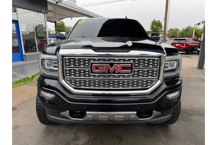 2017 GMC Sierra 1500 Denali C image 2
