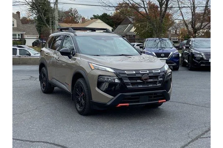 $28350 : Nissan Rogue 2025 AWD Rock C image 1