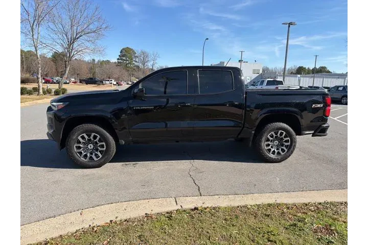 $34029 : Chevrolet Colorado 2023 4x4 image 4