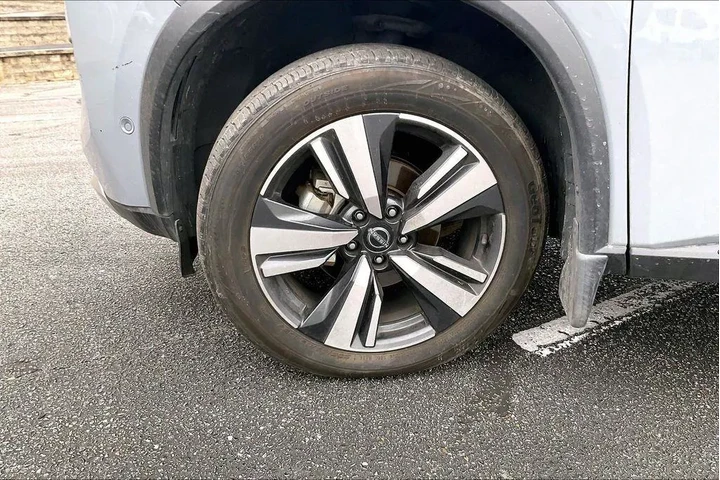 $26641 : Nissan Rogue 2022 AWD Platin image 4